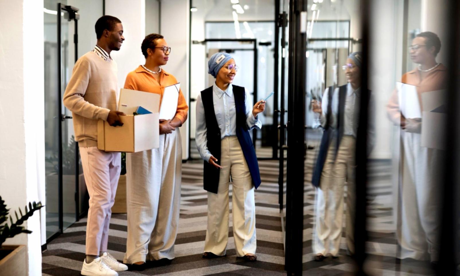 Contoh grafik teknikal dan indikator trading